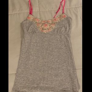 vintage american eagle tank top with pink detailing